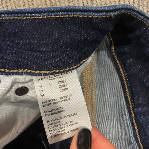 American Eagle Dark Wash super high rise curvy flare - Picture 4 of 5